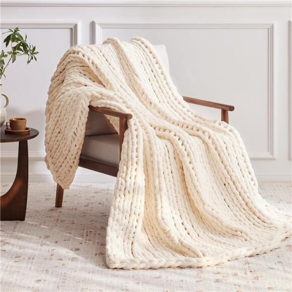 Chunky Knit Throw Blanket Cream Chenille Yarn Handmade Knitted Couch Bed Blanket - Picture 5 of 8